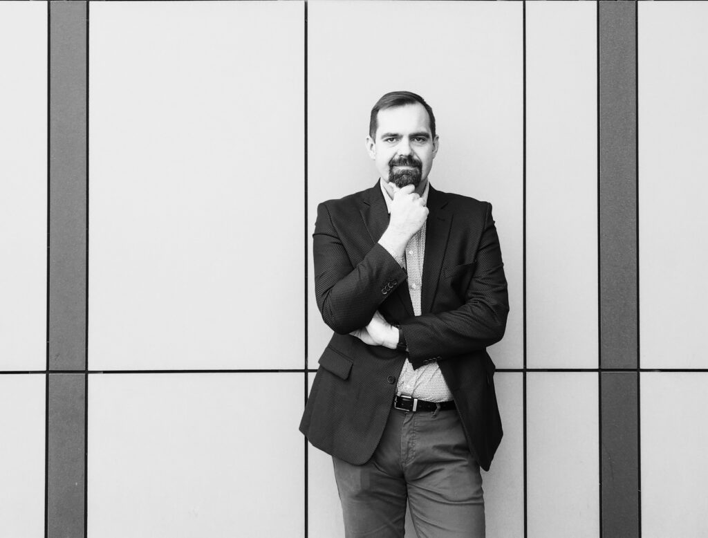 Tomasz Wiertelak - ekspert w dziedzinie cyberbezpieczeństwa